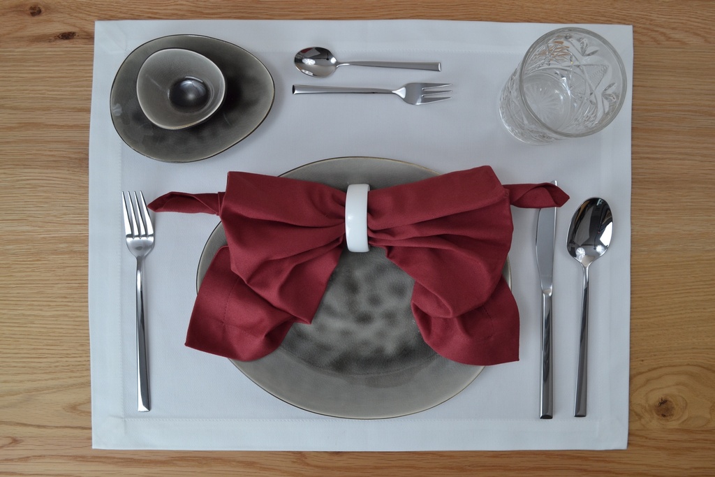 D8 färbig Serviette